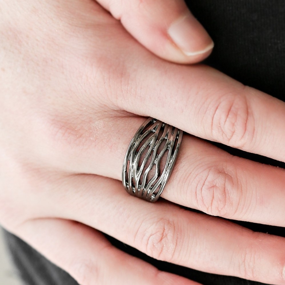Paparazzi Rip Current Black Ring